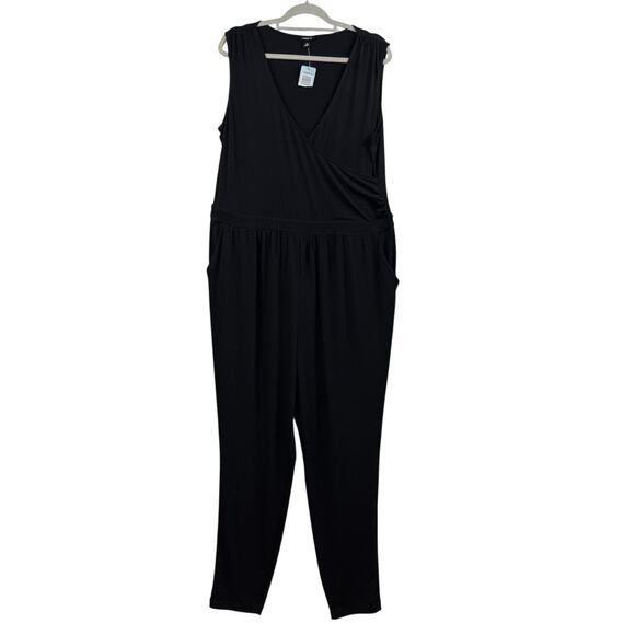 Torrid New Black Jumpsuit 2X V Neck Sleeveless Stretch Minimalist Classic Gothic - Picture 1 of 11